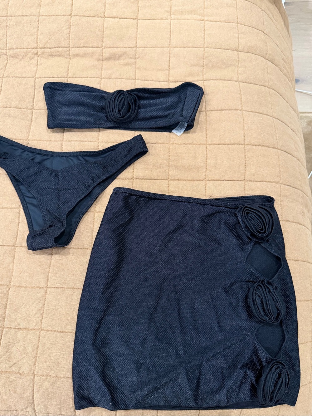 Bikini set - Picture 2 of 2